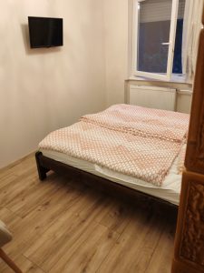 Kis szoba1